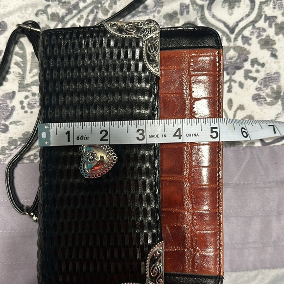 Coldwater Creek wallet style purse. Gives off Brighton vibes. - Picture 10 of 10